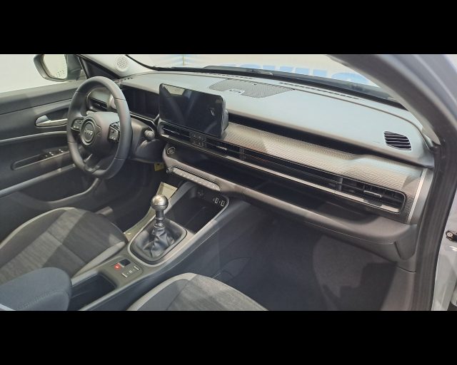 JEEP Avenger usata 21