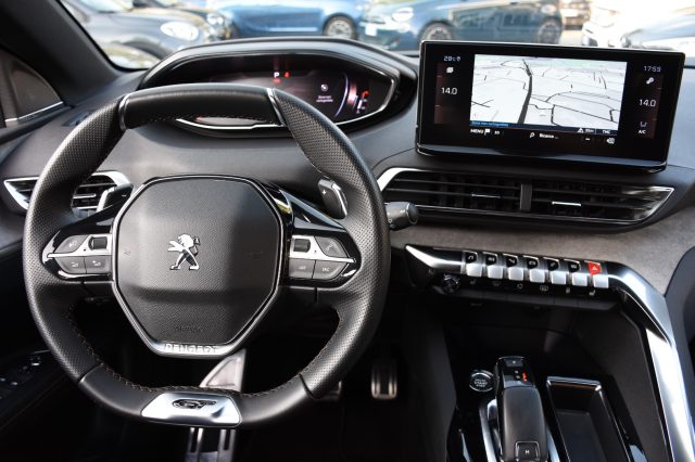 PEUGEOT 3008 usata, con Climatizzatore