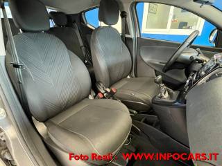 LANCIA Ypsilon usata, con Autoradio