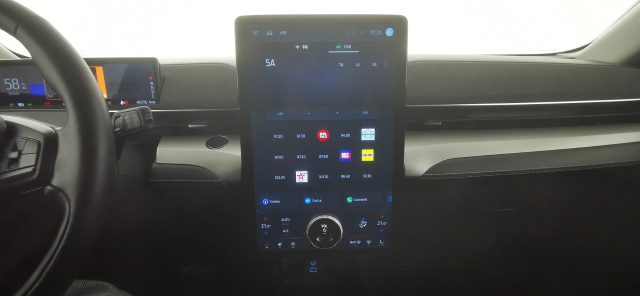 FORD Mustang Mach-E usata, con ESP