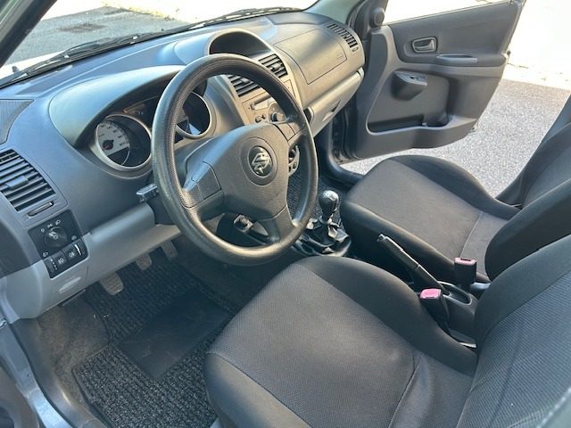 SUZUKI Ignis usata, con Lettore CD