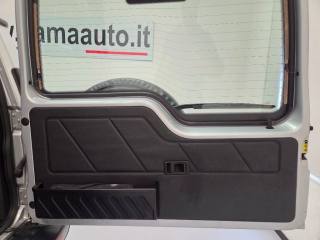 LAND ROVER Discovery usata, con Controllo trazione