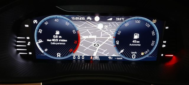 SKODA Kamiq usata, con Sensori di parcheggio posteriori