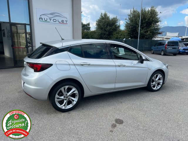 OPEL Astra usata, con Controllo trazione