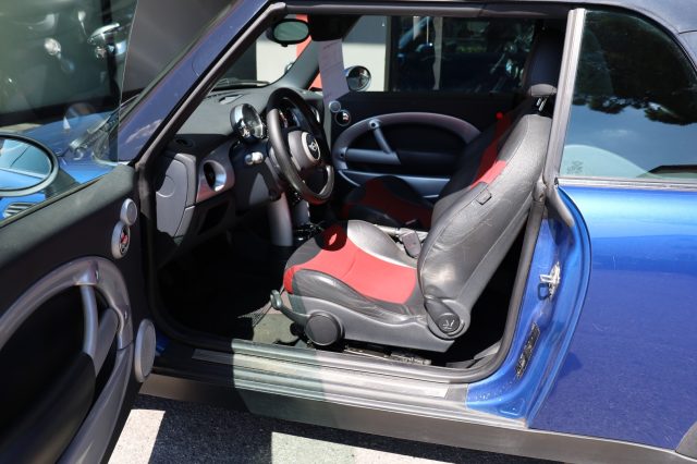 MINI Cabrio usata, con Alzacristalli elettrici