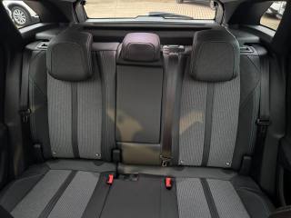 PEUGEOT 3008 usata, con Volante in pelle