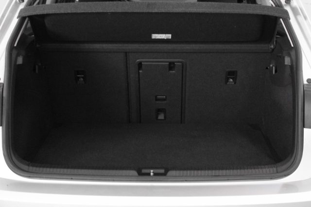 VOLKSWAGEN Golf usata, con ESP