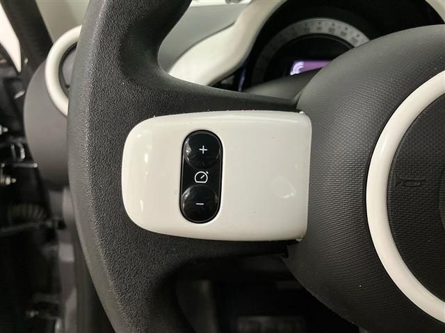 RENAULT Twingo usata 19