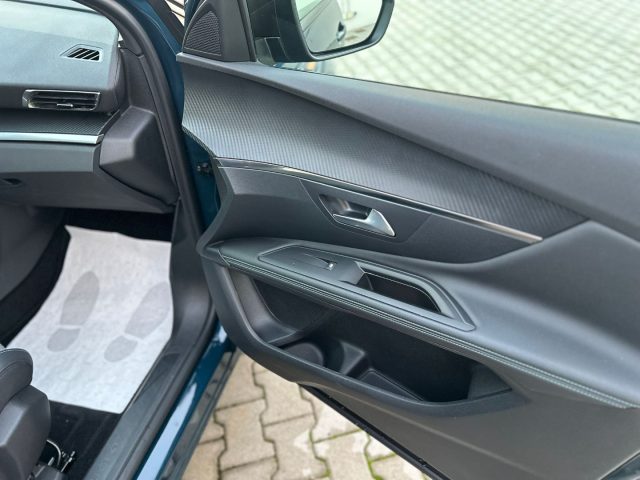 PEUGEOT 3008 usata, con Controllo vocale