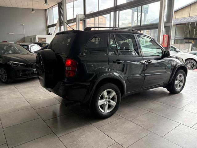 TOYOTA RAV 4 usata, con Alzacristalli elettrici