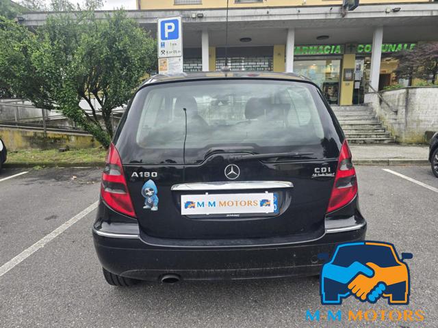 MERCEDES-BENZ A 180 usata, con Alzacristalli elettrici