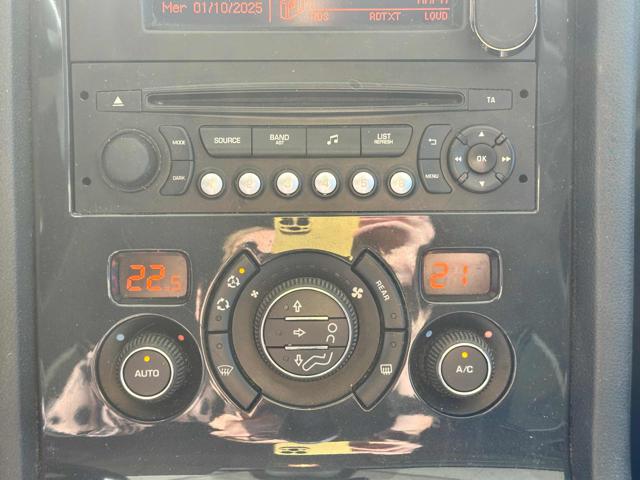 PEUGEOT 5008 usata, con USB