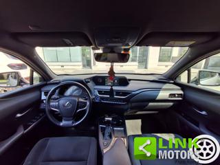 LEXUS UX 250h usata, con Airbag Passeggero