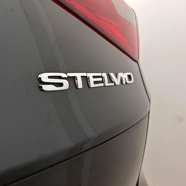 ALFA ROMEO Stelvio usata, con Chiusura centralizzata telecomandata