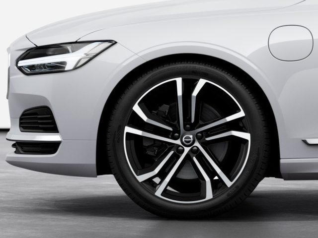 VOLVO V90 usata, con Autoradio
