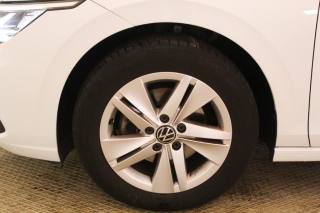 VOLKSWAGEN Golf usata, con Autoradio digitale