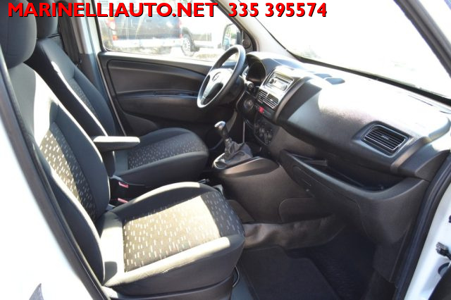 OPEL Combo usata 21