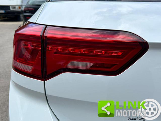 VOLKSWAGEN T-Roc usata, con Specchietti laterali elettrici