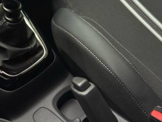 OPEL Corsa usata, con Touch screen