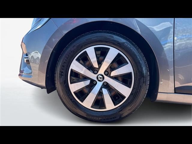 RENAULT Clio usata, con Fari LED