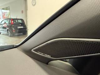 VOLKSWAGEN Golf usata, con Sistema di navigazione