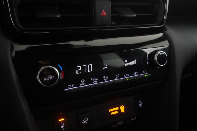 TOYOTA Yaris Cross usata 17