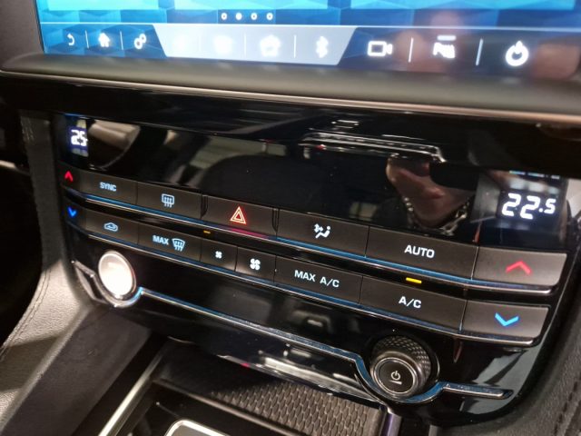 JAGUAR F-Pace usata, con Servosterzo