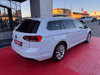 VOLKSWAGEN Passat Variant usata, con Antifurto
