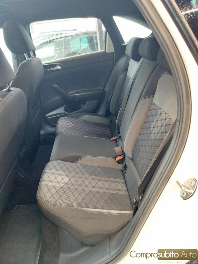 VOLKSWAGEN Taigo usata 24