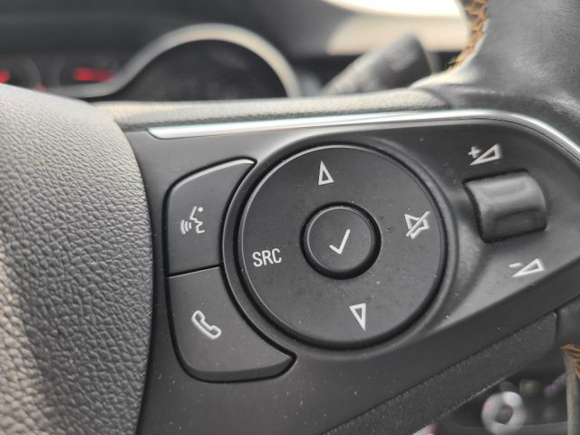 OPEL Crossland X usata, con Luci diurne LED