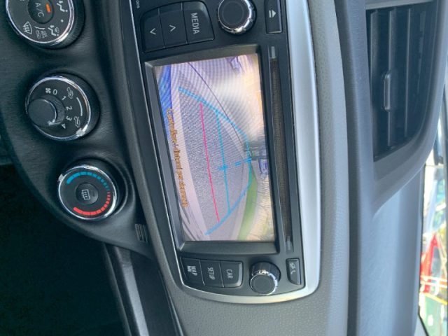 TOYOTA Yaris usata, con USB