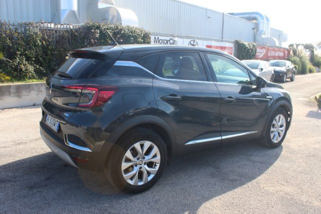 RENAULT Captur usata, con Frenata d