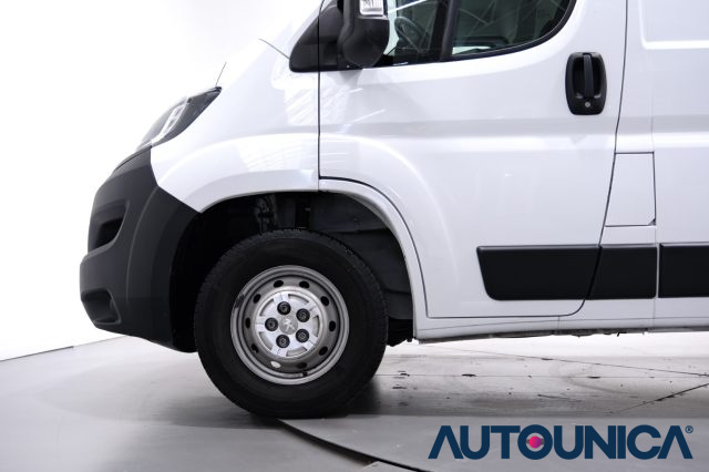 PEUGEOT Boxer usata, con MP3