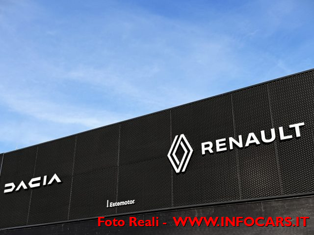 RENAULT Clio usata, con Sensore di pioggia