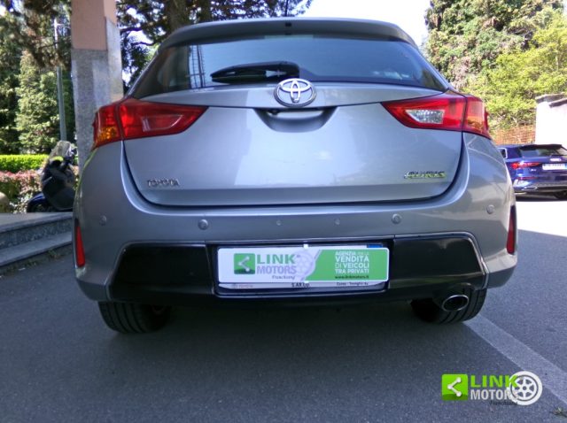 TOYOTA Auris usata, con Autoradio