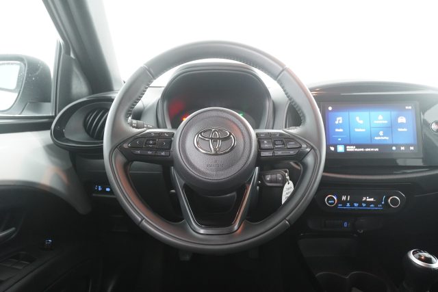 TOYOTA Aygo X usata 11