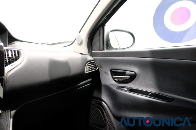 LANCIA Ypsilon usata 28