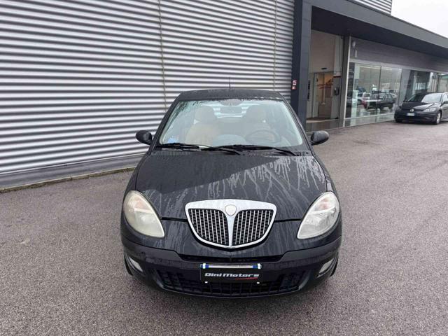 LANCIA Ypsilon usata, con Airbag