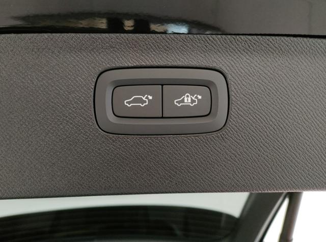 VOLVO XC90 usata, con Bluetooth