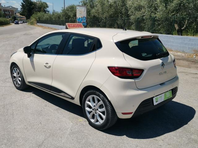 RENAULT Clio usata, con Airbag