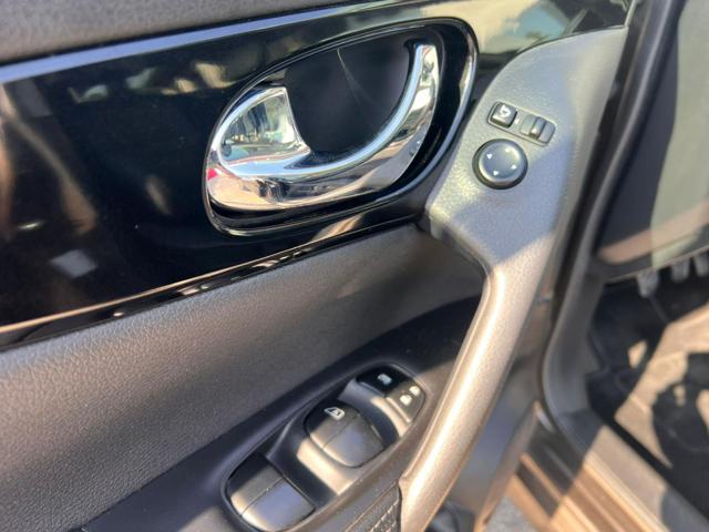 NISSAN Qashqai usata, con Boardcomputer