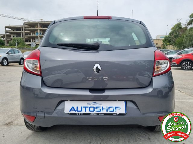 RENAULT Clio usata, con Autoradio