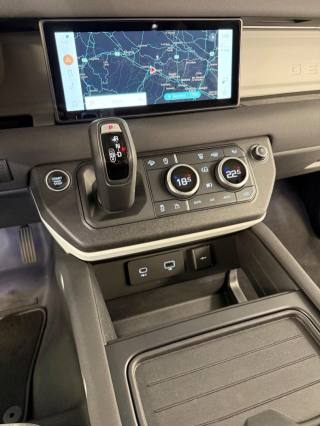 LAND ROVER Defender usata, con Controllo trazione