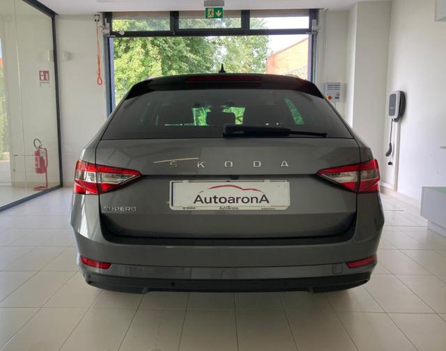 SKODA Superb usata, con Airbag Passeggero