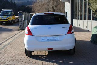 SUZUKI Swift usata, con Autoradio