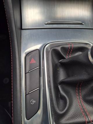 MG HS usata, con Touch screen