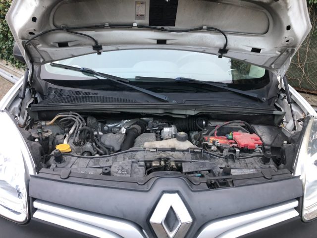 RENAULT Kangoo usata 11