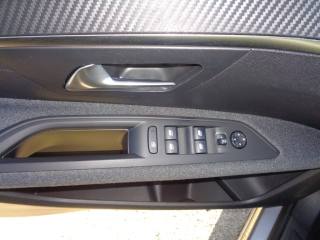 PEUGEOT 3008 usata, con Chiusura centralizzata
