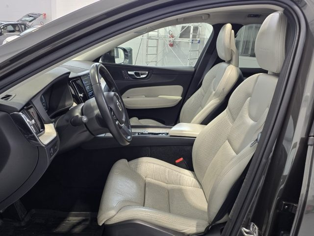 VOLVO XC60 usata, con Tettuccio apribile
