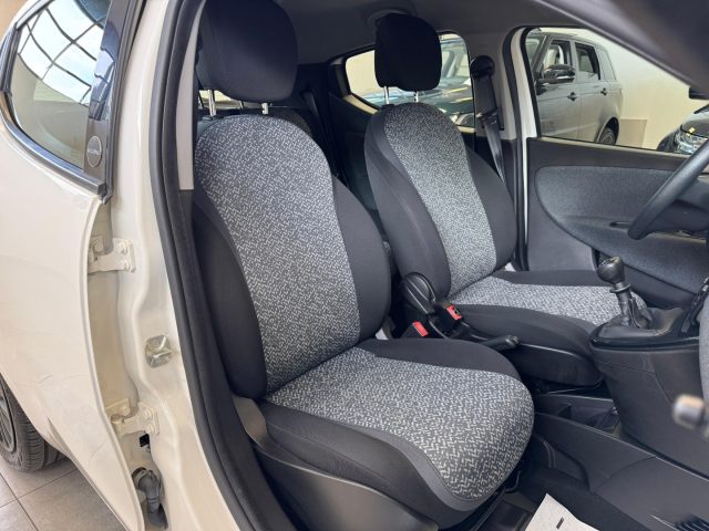 LANCIA Ypsilon usata, con ESP